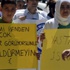 11 yaşındaki Yavuz'dan protestoya damga vuran pankart