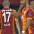 Burak Yılmaz'dan Hamzaoğlu'na şok hareket! Burak Yılmaz'dan Hamzaoğlu'na şok hareket!
