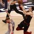 NBA'de Cedi'nin 19 sayısı Cavaliers'a yetmedi NBA'de Cedi'nin 19 sayısı Cavaliers'a yetmedi