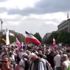Almanya da binlerce kişiden koronavirüs protestosu