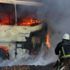 Park halindeki 2 otobüs, patlamanın ardından çıkan yangında yandı