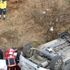 Dereye uçan otomobilin sürücüsü öldü Dereye uçan otomobilin sürücüsü öldü