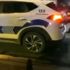 Kadıköy'de sıcak saatler. Polis aracına tekmeli saldırı