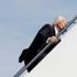 Joe Biden Air Force One'a binerken neden 3 kere düştü? Beyaz Saray açıkladı