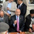Kılıçdaroğlu vatandaşlarla sohbet etti