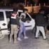 5 kişilik araçta 17 kişi yakalandı