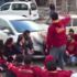 Otomobil, Galatasaraylı taraftarların arasına daldı! O facia anları kamerada Otomobil, Galatasaraylı taraftarların arasına daldı! O facia anları kamerada