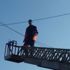Elektrik teline takılan güvercin kurtarıldı Elektrik teline takılan güvercin kurtarıldı