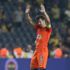 Fenerbahçeli taraftarlardan Emre Belözoğlu'na sevgi seli