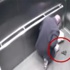 İşte dünyanın en sakar polisi!