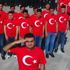 CZN Burak'tan ay yıldızlı koreografiyle Mehmetçiğe selam CZN Burak'tan ay yıldızlı koreografiyle Mehmetçiğe selam