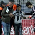 Beşiktaş maçında sahaya giren taraftar futbolcu olmak istiyormuş Beşiktaş maçında sahaya giren taraftar futbolcu olmak istiyormuş