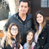 Kızlarıyla hasret giderdi