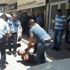 Polise bıçaklı saldırı: 2 yaralı Polise bıçaklı saldırı: 2 yaralı