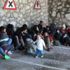 Van'da 72 kaçak göçmen yakalandı Van'da 72 kaçak göçmen yakalandı
