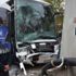 Kocaeli'de yolcu otobüsü ile tır çarpıştı: 13 yaralı