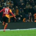 Poldi'den 5 ayak, 2 kafa, 4 sol...