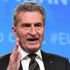 Günther Oettinger: Macron'un otoritesi zarar gördü