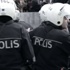 5 polis hakkında yakalama kararı