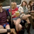 New York'ta metroya pantolonsuz bindiler