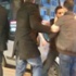 Alkollü adam kadınlara laf atınca meydan dayağı yedi Alkollü adam kadınlara laf atınca meydan dayağı yedi