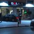 Kartal'da kontrolden çıkan otomobil iş yerine girdi Kartal'da kontrolden çıkan otomobil iş yerine girdi