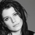 Beren Saat, her şeyi tek tek yazdı Beren Saat, her şeyi tek tek yazdı