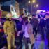 Belediye başkanı feci kazayı görünce yaralılara müdahale etti