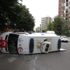 Kadıköy de ambulans kaza yaptı 4 sağlıkçı yaralandı Kadıköy de ambulans kaza yaptı 4 sağlıkçı yaralandı