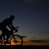 Bisiklette pedallar hızlı döndü