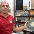 Asırlık plaklar dinleyici bekliyor