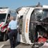 TIR karşı yönden gelen servis minibüsüne çarptı!