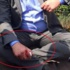 Aykut Erdoğdu'dan polis aracının camına yumruk Aykut Erdoğdu'dan polis aracının camına yumruk