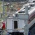 Güney Kore'de tren raydan çıktı: 15 kişi yaralandı Güney Kore'de tren raydan çıktı: 15 kişi yaralandı