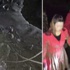 Genç kızlar nehre atlayıp 'Kimi seviyorsan onu kurtar' dedi Genç kızlar nehre atlayıp 'Kimi seviyorsan onu kurtar' dedi
