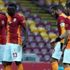 Younes Belhanda ve Emre Akbaba, Darıca maçında frikik ... Younes Belhanda ve Emre Akbaba, Darıca maçında frikik ...