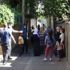 Ekmek almaya giden 15 yaşındaki çocuk kurşunların arasında kaldı