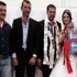 Düğünde geline öyle bir şey taktı ki... Düğünde geline öyle bir şey taktı ki...