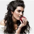 Tuba Büyüküstün saçlarını kazıttı!