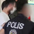Yer: İzmir! Cep telefonlarından banka uygulamalarına girerek dolandırdı Yer: İzmir! Cep telefonlarından banka uygulamalarına girerek dolandırdı