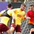 Galatasaray antrenmanında Adem Büyük sakatlandı Galatasaray antrenmanında Adem Büyük sakatlandı