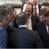 Başbakanın "İlk kez kabul ediyorum" dediği hediye... Başbakanın "İlk kez kabul ediyorum" dediği hediye...