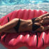 Irina Shayk'tan doğum sonrası bikinili poz