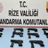 Rize-'de bir otomobilden 12 adet tabanca çıktı Rize-'de bir otomobilden 12 adet tabanca çıktı