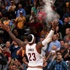 LeBron James Cleveland Cavaliers'ı sırtladı