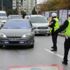 Araç sürücüleri dikkat! Yayalara yol vermeyene 488 lira ceza kesiliyor Araç sürücüleri dikkat! Yayalara yol vermeyene 488 lira ceza kesiliyor