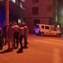 Silahını almak istediği polisin babasını öldürdü!