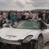 750 bin poundluk Porsche ile 26 kişiyi yaraladı!