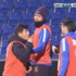 Emre Belözoğlu taraftarla kapıştı!