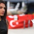 Demet Akalın'dan Mehmetçik Vakfı'na 50 bin lira
